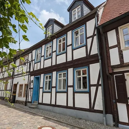 Zum Binnenschiffer Tangermuende Exterior photo